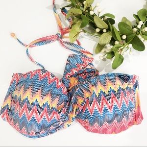 Roxy Bikini Twist front halter top size Medium